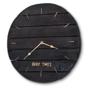 Falióra - égetett fából, réz jelölőkkel - Dark Times